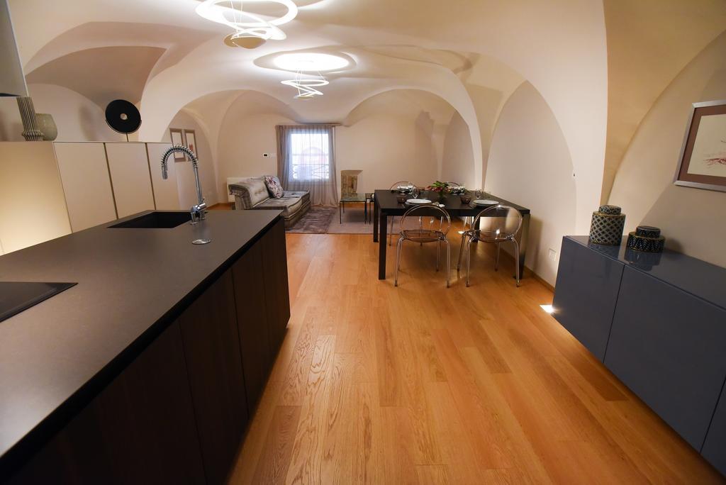 Flatinbo Apartments - Santo Stefano Bologna Luaran gambar