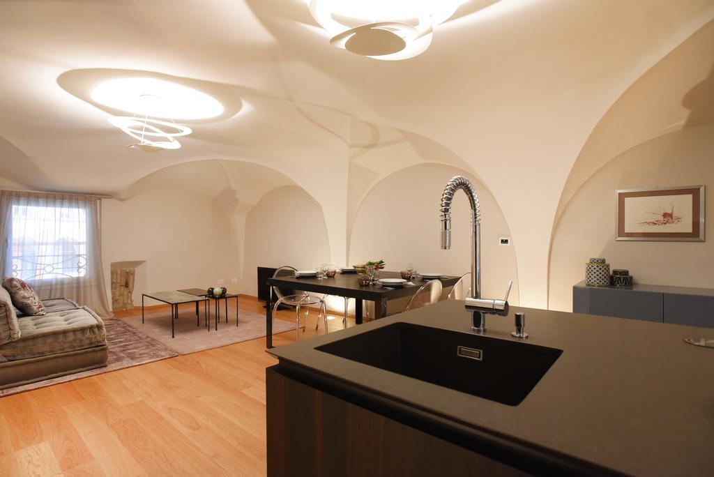 Flatinbo Apartments - Santo Stefano Bologna Luaran gambar
